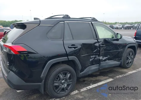 2019 Toyota Rav4 Le z USA, uszkodzony, nr VIN JTMF1RFV6KD016360